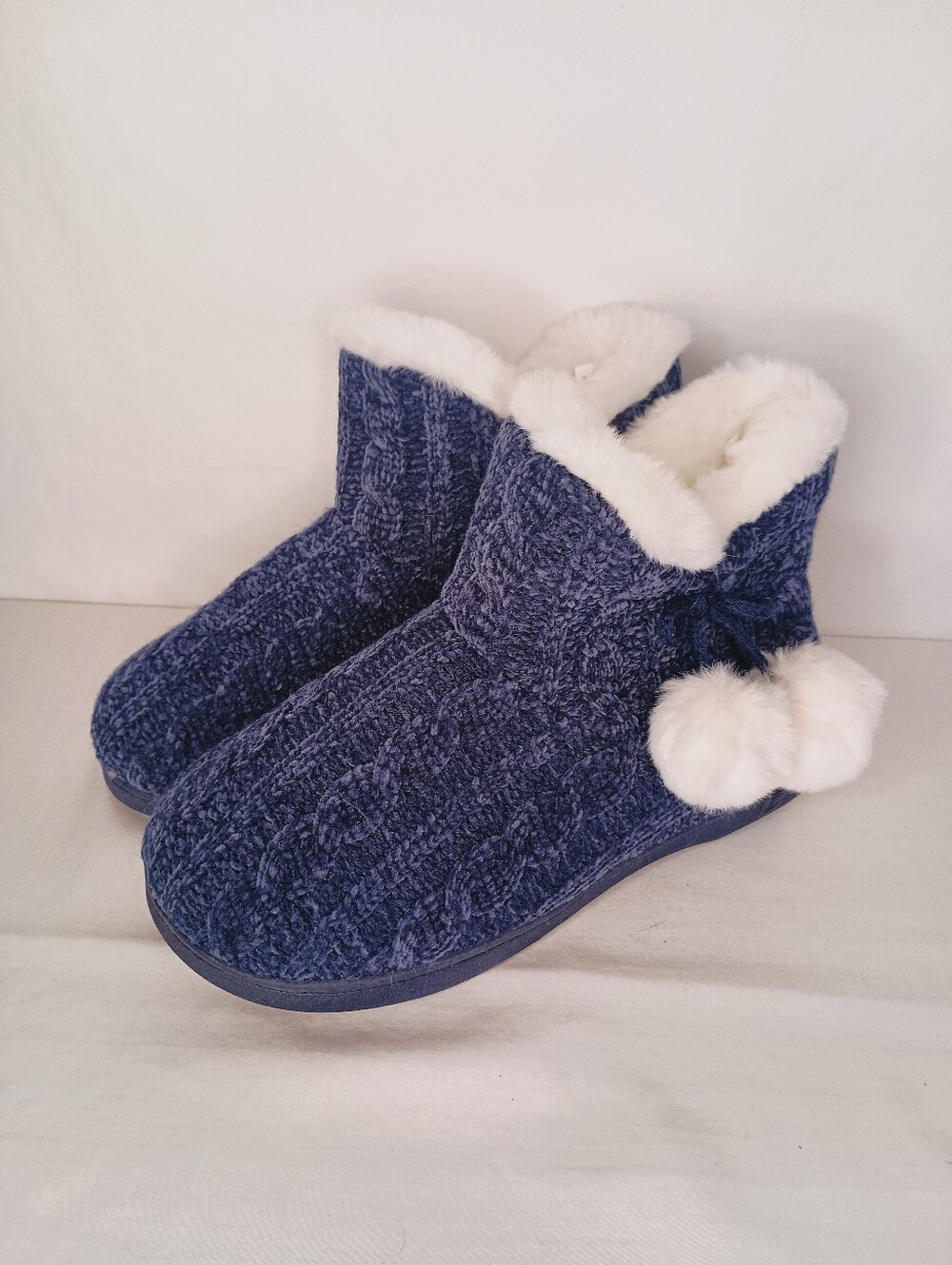 Women's Size 8 Cozy Navy Chenille Slipper Boots - Picture 6 of 8